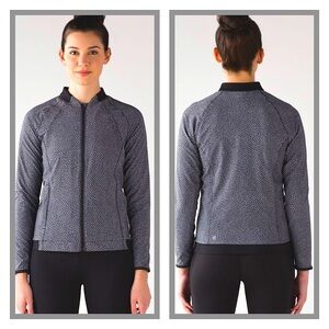 Lululemon Hit It Frozen Fizz Zip Up Bomber Stretch Jacket Black / White Sz 8